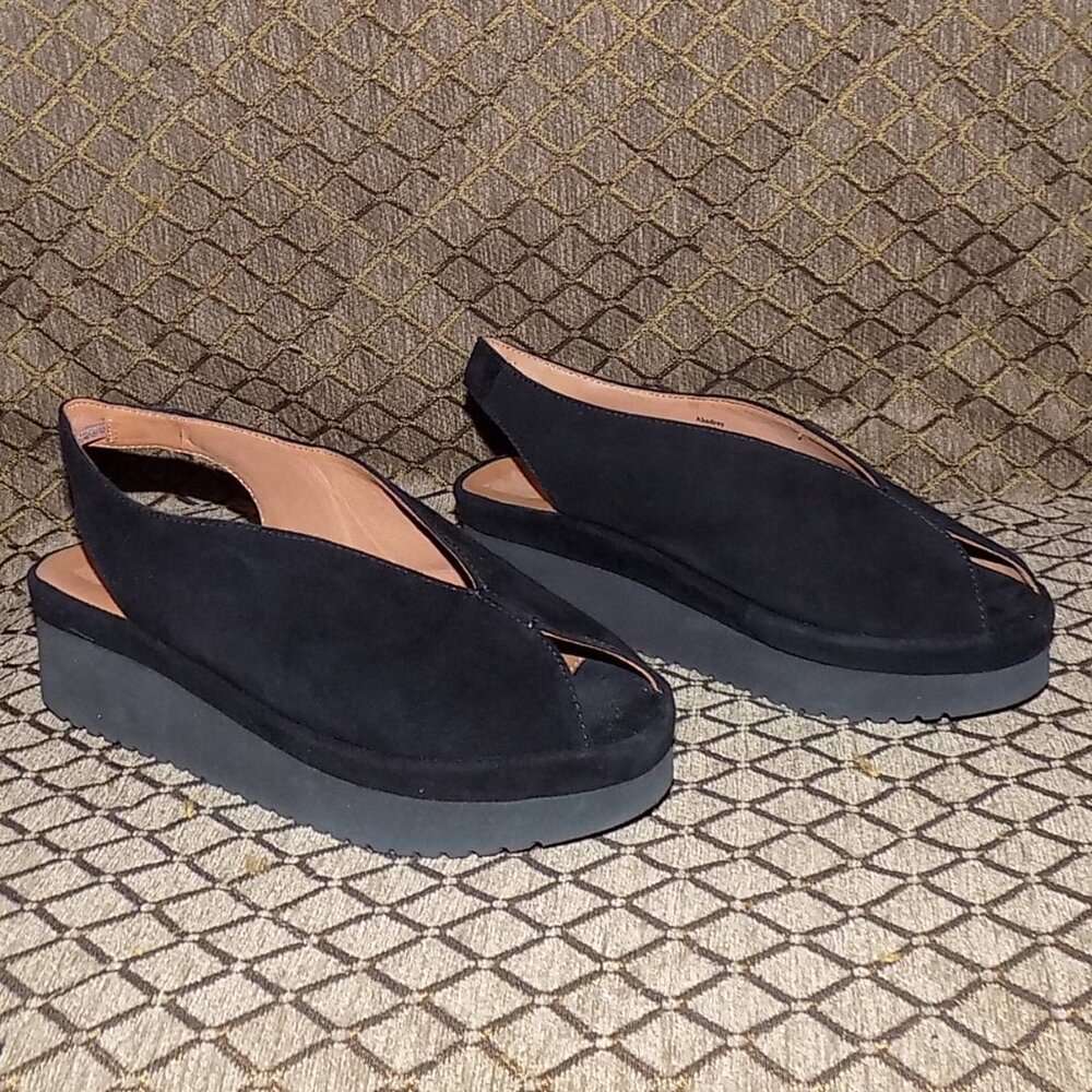 L'amour des Pieds Ahadray black suede leather US 6M